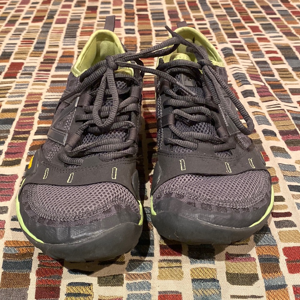 New Balance Minimus Women's 9 Vibram 10v1